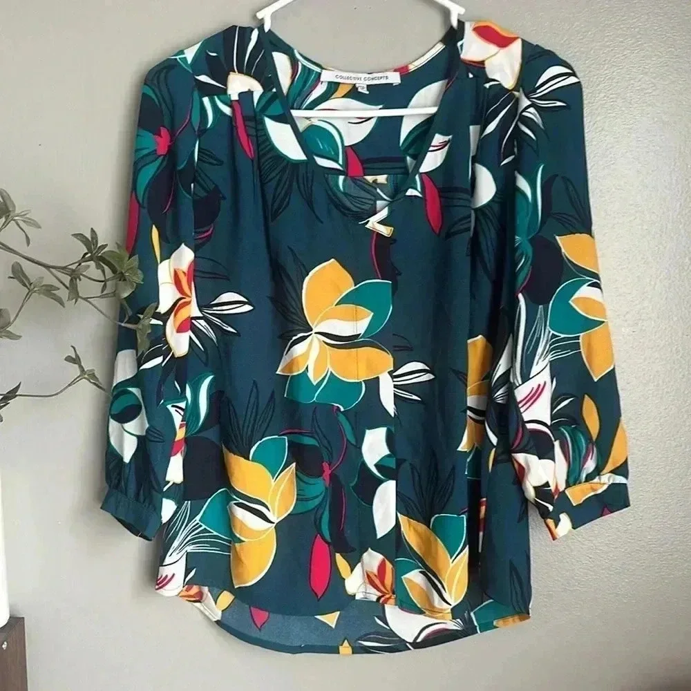 Collective Concepts Women’s Floral Print Blouse - Picture 4 of 7